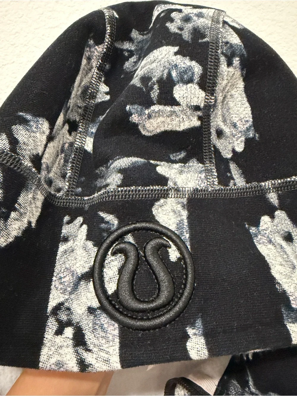 Lululemon Scuba Hoodie - Sz 6